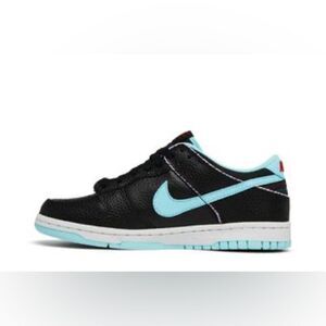 Nike Black and Teal Sneakers